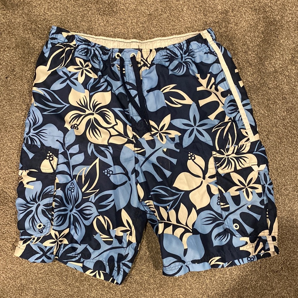 Old Navy Mens Large swim trunks